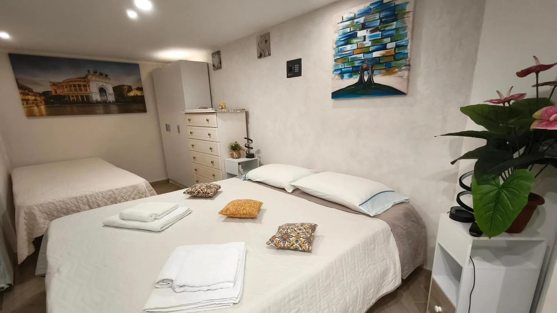 Ferienwohnung Little House Pisani Palermo Apartment